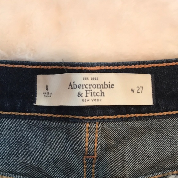Abercrombie & Fitch High waisted Jean Shorts - Picture 3 of 6